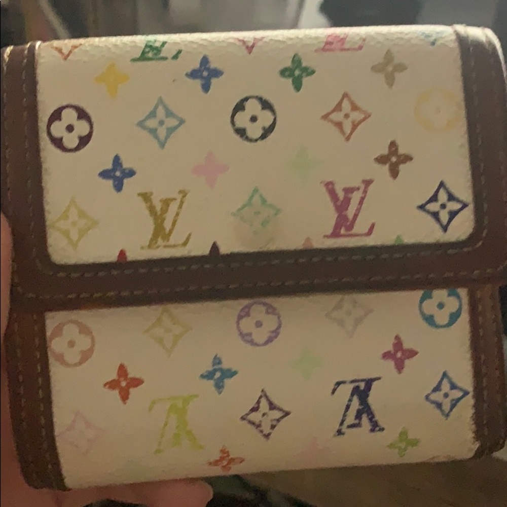 Louis v wallet